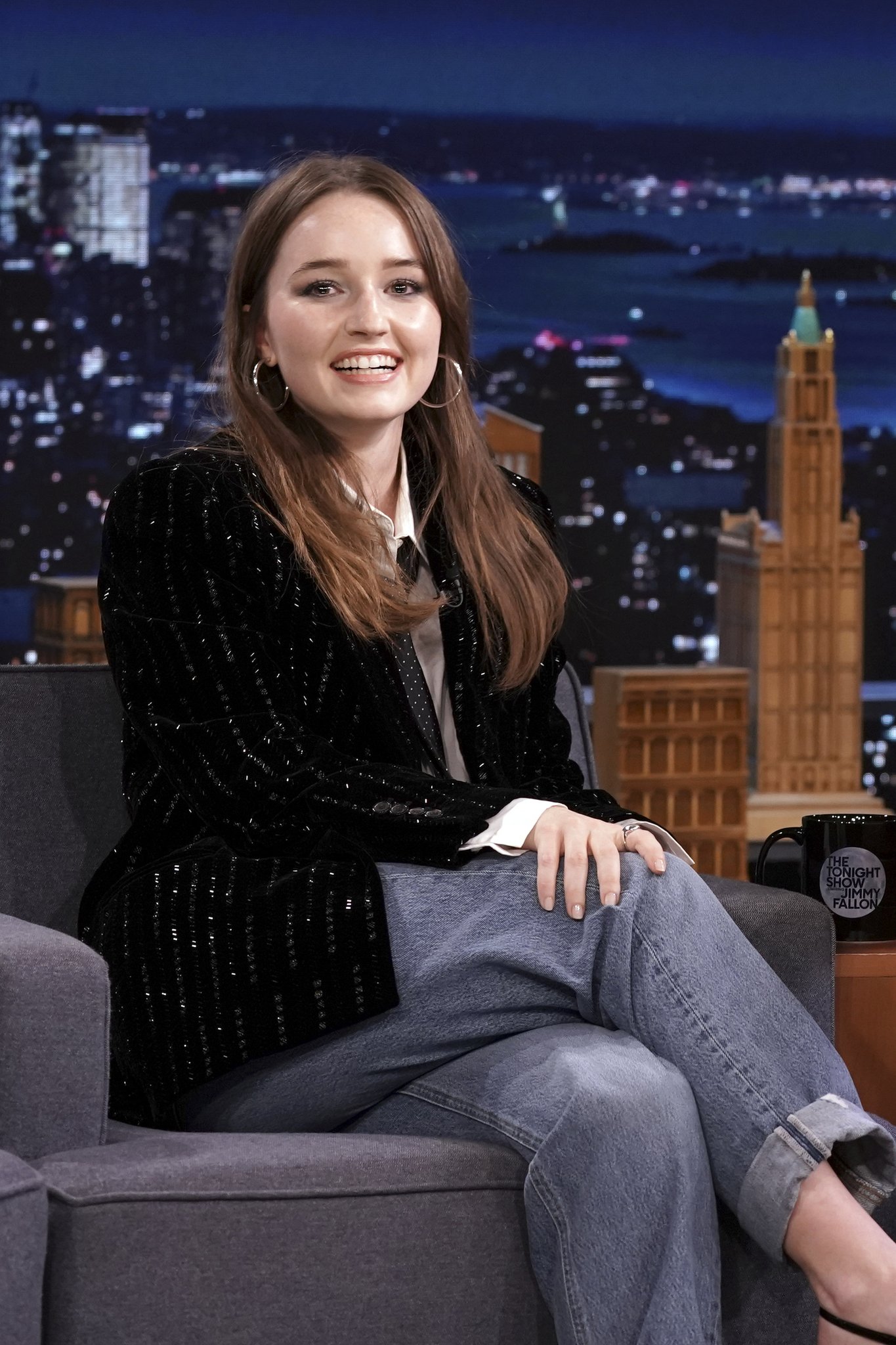 Kaitlyn Dever Promotes Dopesick On The Tonight Show Starring Jimmy