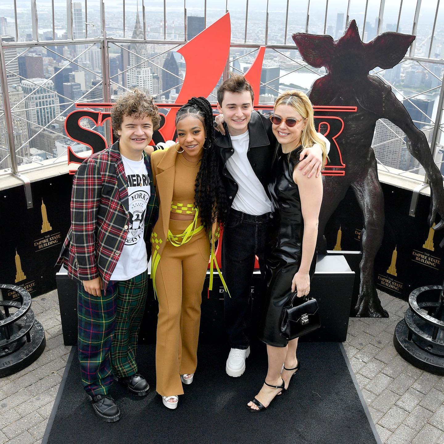 Stars Of Stranger Things Drop By The Empire State Building To Debut Its ...